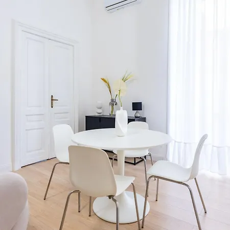 Blu By Napoliapartments *