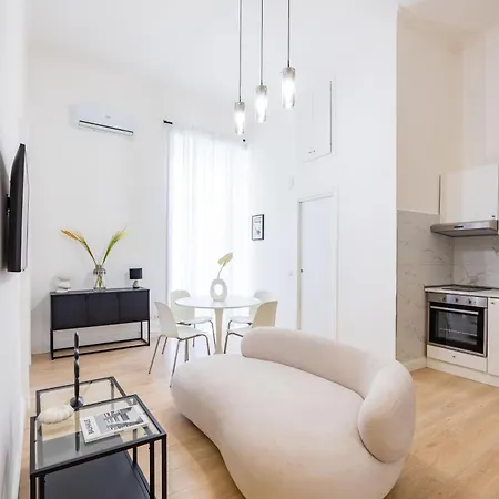 Blu By Napoliapartments Διαμέρισμα *
